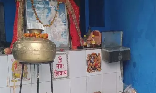 Jammu - Kashmir:  चोर की घिनौनी हरकत, मंदिर में घुसकर की वारदात