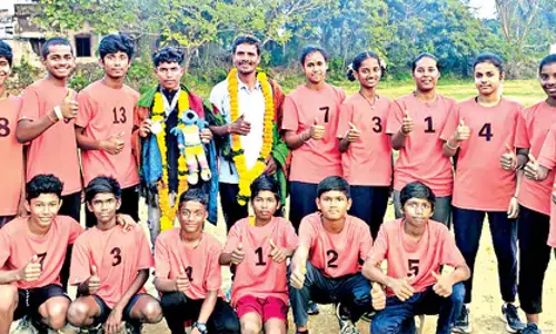 Odisha: लड़के-लड़कियां खोखो में जीत का परचम लहरा रहे Odisha: लड़के-लड़कियां खोखो में जीत का परचम लहरा रहे