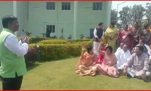छत्तीसगढ़ विधानसभा में जोरदार हंगामा हुआ छत्तीसगढ़ विधानसभा में जोरदार हंगामा हुआ