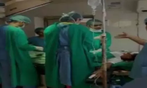 Telangana: किडनी रैकेट मामले में प्राप्तकर्ता को प्रत्यारोपण के एक महीने बाद छुट्टी दे दी गई Telangana: किडनी रैकेट मामले में प्राप्तकर्ता को प्रत्यारोपण के एक महीने बाद छुट्टी दे दी गई
