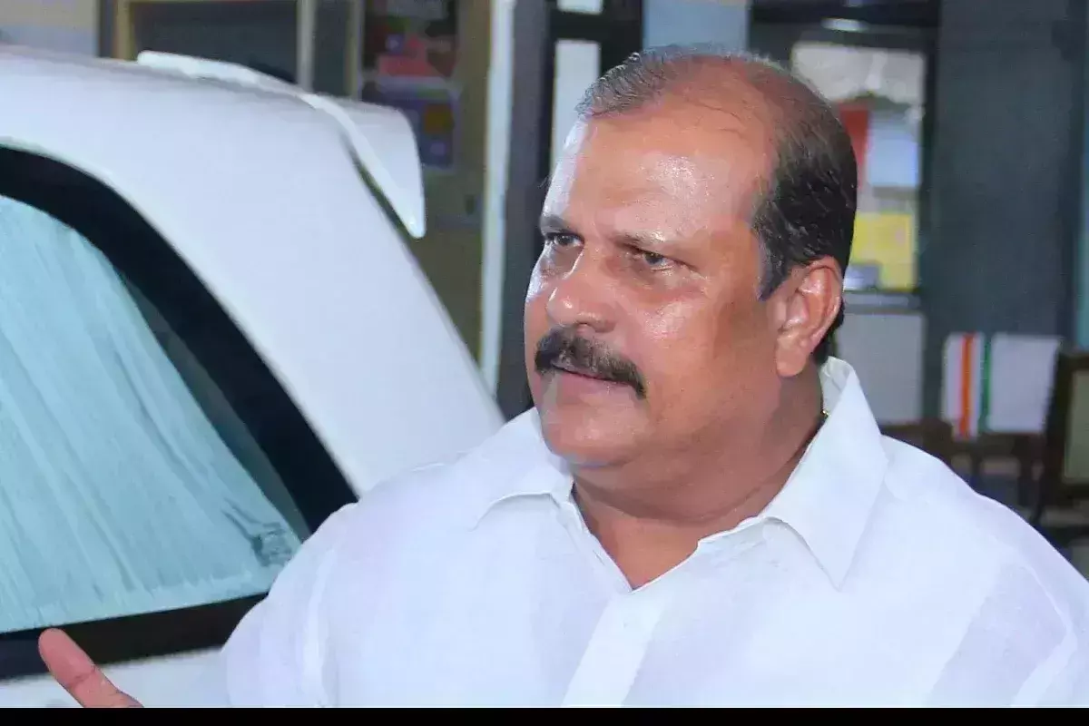 Kerala भाजपा नेता पीसी जॉर्ज को भड़काऊ भाषण मामले में जमानत मिली Kerala भाजपा नेता पीसी जॉर्ज को भड़काऊ भाषण मामले में जमानत मिली