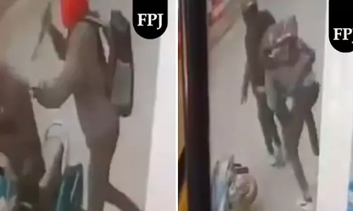 Mumbai: दो अज्ञात हमलावरों ने चाकू घोंपकर व्यक्ति की हत्या की Mumbai: दो अज्ञात हमलावरों ने चाकू घोंपकर व्यक्ति की हत्या की