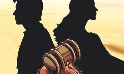 Reels बनाने की लत...पति-पत्नी में बढ़ी तकरार, तलाक मांगा