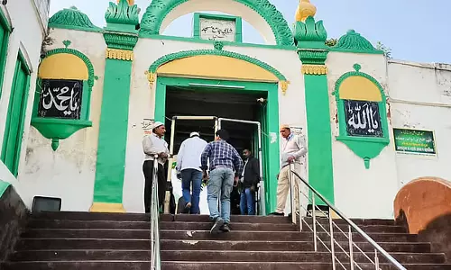 इलाहाबाद HC ने भारतीय पुरातत्व सर्वेक्षण को जामा मस्जिद की सफाई करने का निर्देश दिया