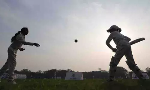 Jalandhar: युवा लड़कियां क्रिकेट में बड़ा नाम कमाने का सपना देखती Jalandhar: युवा लड़कियां क्रिकेट में बड़ा नाम कमाने का सपना देखती