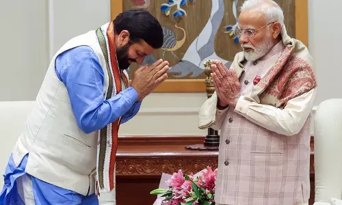 Haryana :  एमसी चुनाव सैनी ने मोदी से की मुलाकात, कहा- राज्य में बनाएंगे