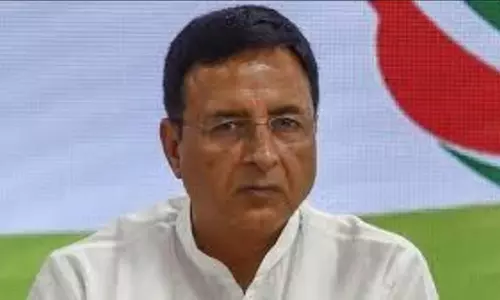 Haryana : सुरजेवाला ने निर्वासितों को अपराधी कहने पर खट्टर पर निशाना साधा Haryana : सुरजेवाला ने निर्वासितों को अपराधी कहने पर खट्टर पर निशाना साधा