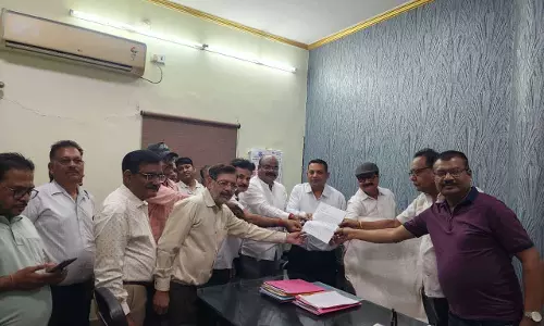 पासपोर्ट कार्यालय के पास निर्माणाधीन भवन के कार्य पर तत्काल रोक लगाने की मांग पासपोर्ट कार्यालय के पास निर्माणाधीन भवन के कार्य पर तत्काल रोक लगाने की मांग