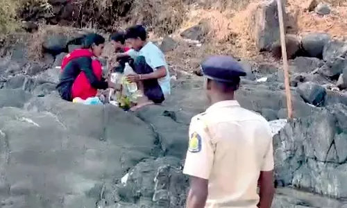 सीमा पार से आने वाले पर्यटकों से परेशानी के बाद Goa के पोलेम बीच पर तटीय सुरक्षा तैनात की