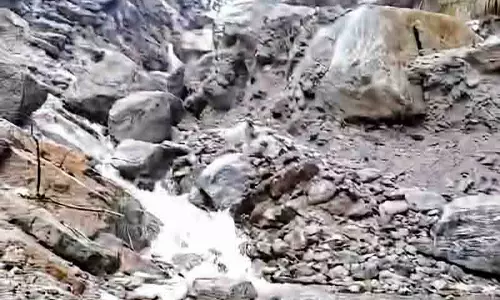 Manikaran घाटी में भूस्खलन से नाले का प्रवाह अवरुद्ध, निचले इलाकों के गांवों को खतरा