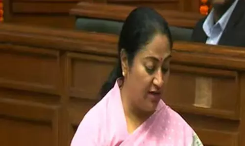 दिल्ली की मुख्यमंत्री रेखा गुप्ता ने विधानसभा में कैग की दूसरी रिपोर्ट पेश की