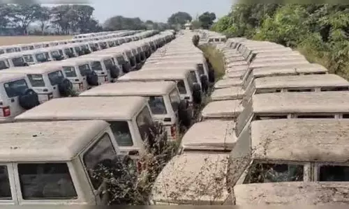 छत्तीसगढ़ में धूल फांक रही करोड़ों की गाड़ियां, कांग्रेस विधायक ने सरकार से जवाब मांगा