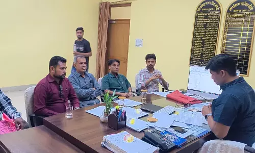 Pratapgarh: राजनीतिक दलों के प्रतिनिधियों की बैठक आयोजित Pratapgarh: राजनीतिक दलों के प्रतिनिधियों की बैठक आयोजित