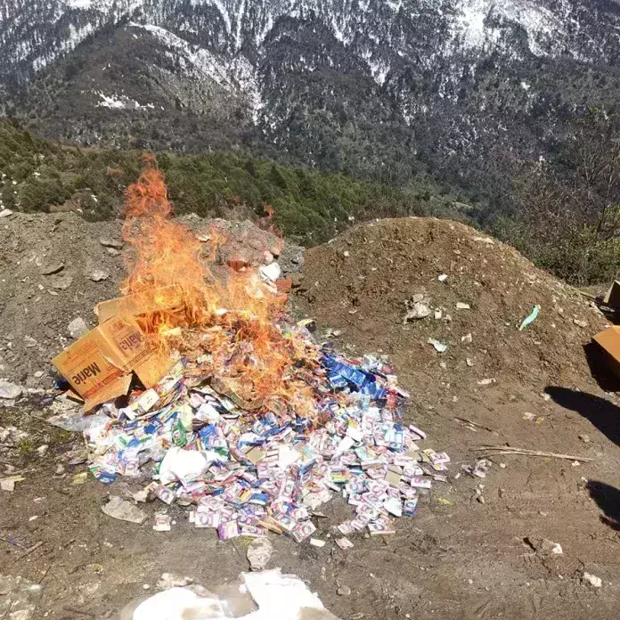 Arunachal: तम्बाकू उत्पाद जब्त, 35 से अधिक दुकानों पर जुर्माना