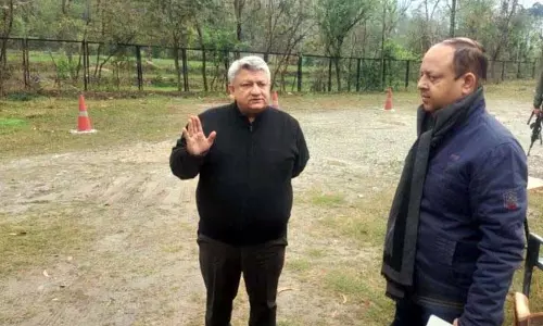 Jammu: परिवहन आयुक्त ने पारदर्शी सेवाओं पर जोर दिया Jammu: परिवहन आयुक्त ने पारदर्शी सेवाओं पर जोर दिया