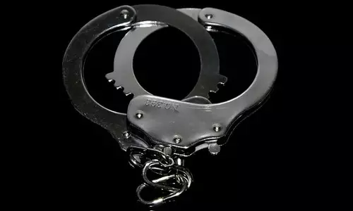 शादी में देरी को लेकर कार्यस्थल पर मंगेतर पर हमला, 29 वर्षीय व्यक्ति गिरफ्तार