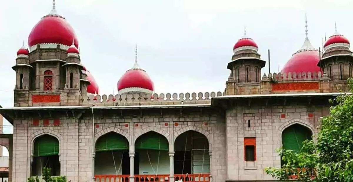 Telangana: भाग्य लक्ष्मी मंदिर मामले में हाईकोर्ट ने कार्यवाही पर रोक लगाई Telangana: भाग्य लक्ष्मी मंदिर मामले में हाईकोर्ट ने कार्यवाही पर रोक लगाई