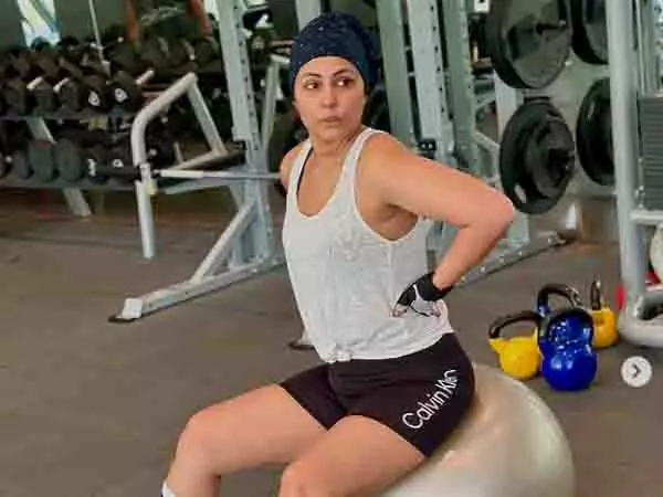 बड़ी सर्जरी के बाद Hina Khan ने जिम से अपनी कई तस्वीरें शेयर कीं बड़ी सर्जरी के बाद Hina Khan ने जिम से अपनी कई तस्वीरें शेयर कीं