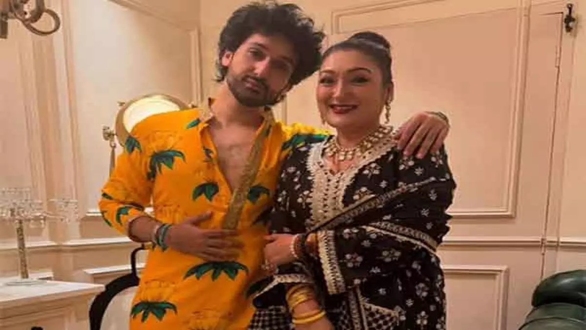 Govinda की पत्नी सुनीता आहूजा ने बेटे यशवर्धन को जन्मदिन की शुभकामनाएं दीं Govinda की पत्नी सुनीता आहूजा ने बेटे यशवर्धन को जन्मदिन की शुभकामनाएं दीं