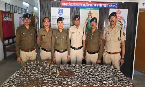फोर्स बढ़ाई गई शिवरीनारायण मेले में, हत्या के बाद पुलिस प्रशासन अलर्ट फोर्स बढ़ाई गई शिवरीनारायण मेले में, हत्या के बाद पुलिस प्रशासन अलर्ट