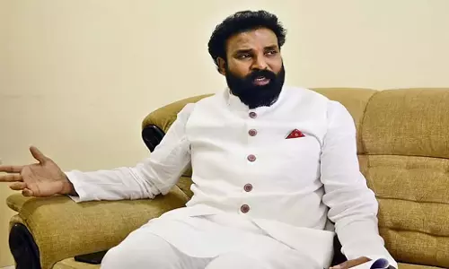 Karnataka: कर्नाटक में एकनाथ शिंदे की घटना देखने को मिलेगी Karnataka: कर्नाटक में एकनाथ शिंदे की घटना देखने को मिलेगी
