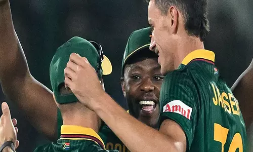 Champions Trophy 2025: सेमीफाइनल में जगह बनाने के लिए अहम मुकाबले में दक्षिण अफ्रीका का सामना इंग्लैंड से होगा Champions Trophy 2025: सेमीफाइनल में जगह बनाने के लिए अहम मुकाबले में दक्षिण अफ्रीका का सामना इंग्लैंड से होगा