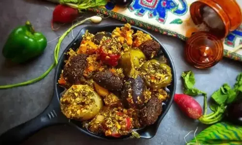 Gujrati Recipe for Holi: इस होली पर ट्राई करें ये गुजराती डिश Gujrati Recipe for Holi: इस होली पर ट्राई करें ये गुजराती डिश