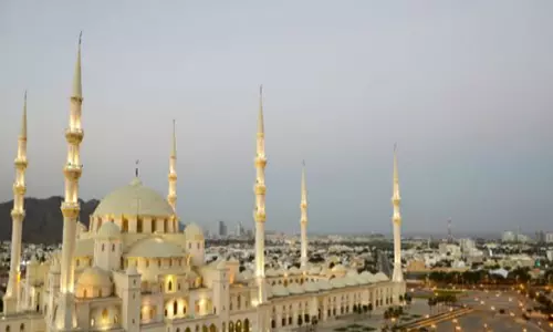 Fujairah में शेख जायद ग्रैंड मस्जिद ने रमजान के लिए तैयारियां पूरी कर ली