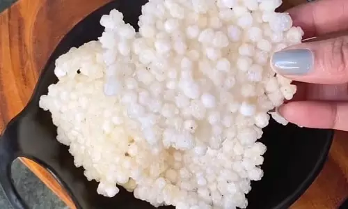 Sabudana Papad Recipe: ऐसे बनाएं साबूदाना पापड़ Sabudana Papad Recipe: ऐसे बनाएं साबूदाना पापड़