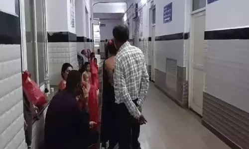 डिलीवरी के बाद पांच महिलाओं की अचानक तबीयत बिगड़ी, अस्पताल में इस घटना से हड़कंप मचा