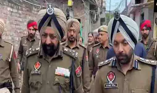 पंजाब पुलिस ने ड्रग्स के खिलाफ युद्ध अभियान के तहत Patiala और फिरोजपुर में छापेमारी की