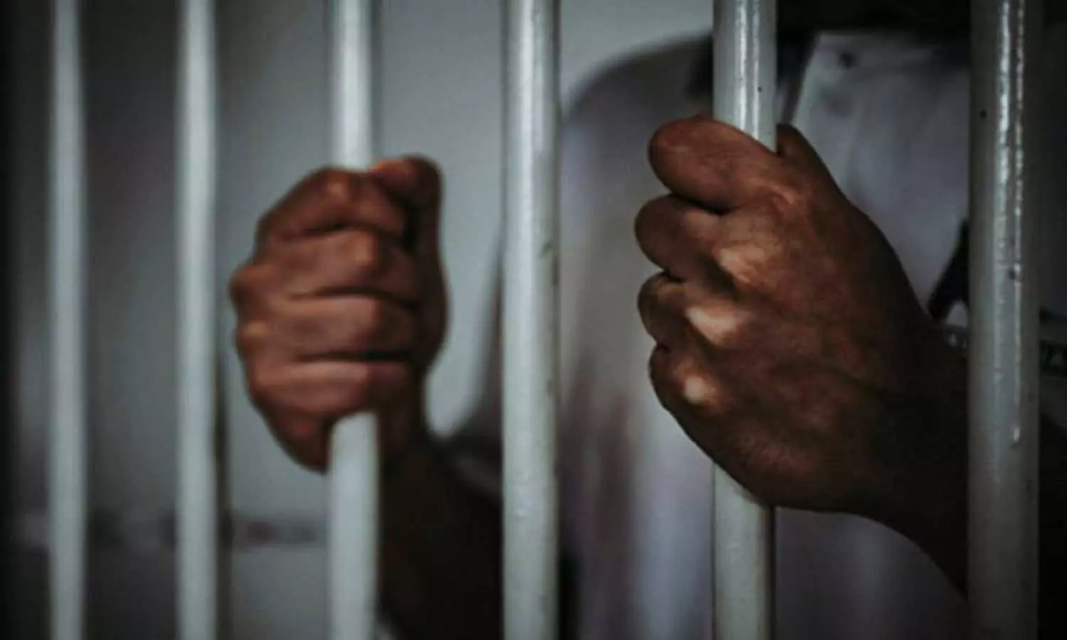 पुलिसवालों को धमकाया, दो अरेस्ट पुलिसवालों को धमकाया, दो अरेस्ट