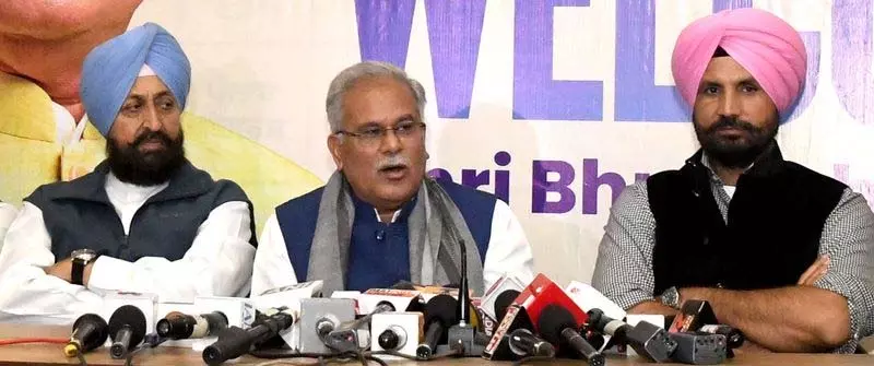 Chandigarh कांग्रेस नेताओं को सार्वजनिक रूप से अपनी गंदी बातें नहीं कहनी चाहिए: Baghel Chandigarh कांग्रेस नेताओं को सार्वजनिक रूप से अपनी गंदी बातें नहीं कहनी चाहिए: Baghel