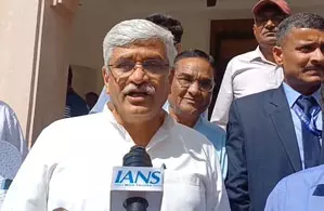 मंत्री गजेंद्र सिंह शेखावत ने यमुना की स्वच्छता का लिया संकल्प, बांध निर्माण की कही बात मंत्री गजेंद्र सिंह शेखावत ने यमुना की स्वच्छता का लिया संकल्प, बांध निर्माण की कही बात