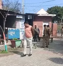 अंबाला कोर्ट परिसर में गोलीबारी, कोई हताहत नहीं अंबाला कोर्ट परिसर में गोलीबारी, कोई हताहत नहीं