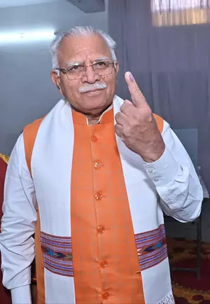 हरियाणा: नगर निकाय चुनाव के लिए मतदान जारी, केंद्रीय मंत्री मनोहर लाल ने की वोट अपील हरियाणा: नगर निकाय चुनाव के लिए मतदान जारी, केंद्रीय मंत्री मनोहर लाल ने की वोट अपील