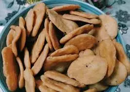 Recipe : होली के मौके पर बनाएं कुरकुरी सूजी की मठरी, जानें विधि Recipe : होली के मौके पर बनाएं कुरकुरी सूजी की मठरी, जानें विधि