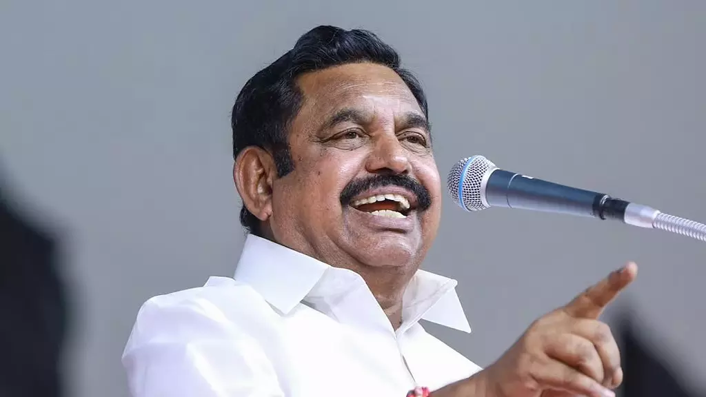 तमिलनाडु में लोगों की सुरक्षा ख़राब हो गई है: Edappadi Palaniswami तमिलनाडु में लोगों की सुरक्षा ख़राब हो गई है: Edappadi Palaniswami