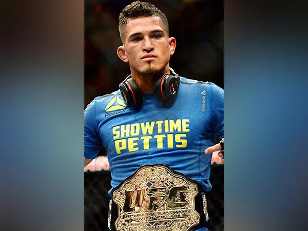 MMA के दिग्गज एंथनी पेटिस आईफा 2024 में विशेष उपस्थिति दर्ज कराने के लिए तैयार MMA के दिग्गज एंथनी पेटिस आईफा 2024 में विशेष उपस्थिति दर्ज कराने के लिए तैयार