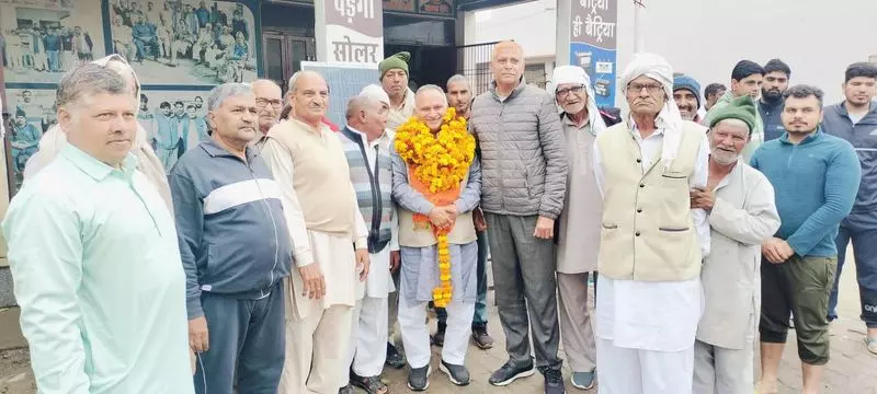 Haryana : सोनीपत जिले में अंतिम दिन घर-घर जाकर प्रचार अभियान, बैठकें आयोजित Haryana : सोनीपत जिले में अंतिम दिन घर-घर जाकर प्रचार अभियान, बैठकें आयोजित