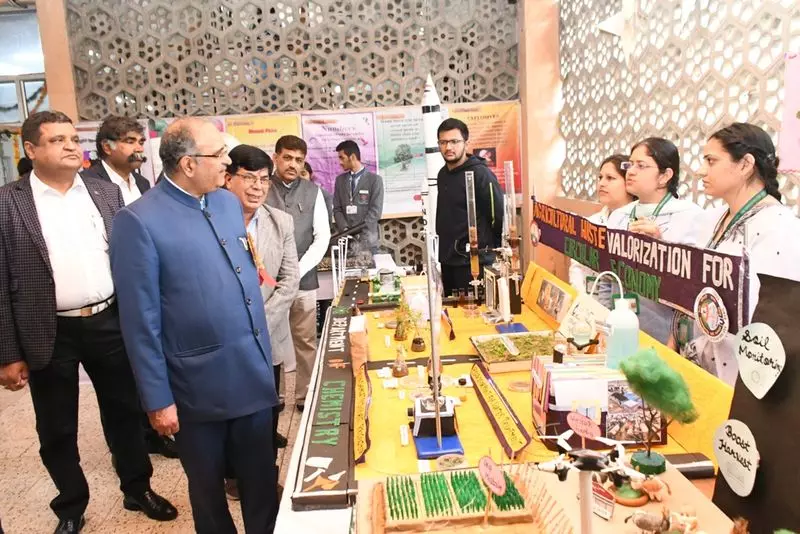 Haryana : भारत को विकसित और आत्मनिर्भर बनाने के लिए विज्ञान अनिवार्य Haryana : भारत को विकसित और आत्मनिर्भर बनाने के लिए विज्ञान अनिवार्य