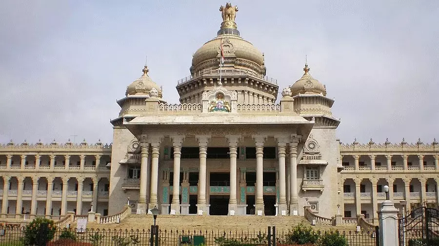 कांग्रेस सरकार में कमीशन बढ़ा: ठेकेदार संघ कांग्रेस सरकार में कमीशन बढ़ा: ठेकेदार संघ