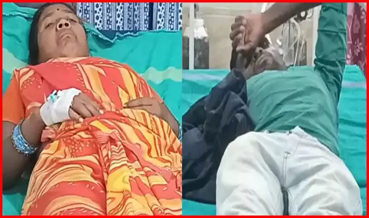 पानी में थी मरी हुई छिपकली, एक ही परिवार के 4 लोगों के साथ...मचा हड़कंप पानी में थी मरी हुई छिपकली, एक ही परिवार के 4 लोगों के साथ...मचा हड़कंप