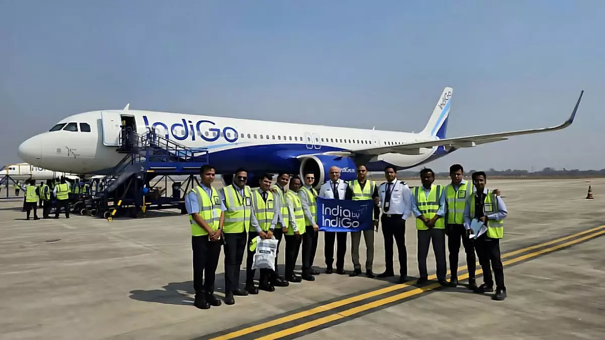 Mumbai: इंडिगो ने झारसुगुड़ा और मुंबई के बीच दैनिक सीधी उड़ान शुरू की Mumbai: इंडिगो ने झारसुगुड़ा और मुंबई के बीच दैनिक सीधी उड़ान शुरू की