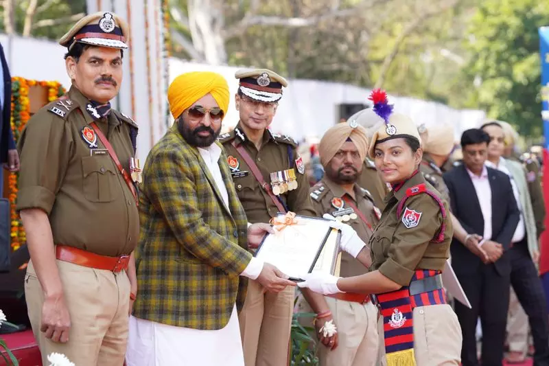 Punjab में गैंगस्टरों और अपराधियों के लिए कोई जगह नहीं Punjab में गैंगस्टरों और अपराधियों के लिए कोई जगह नहीं