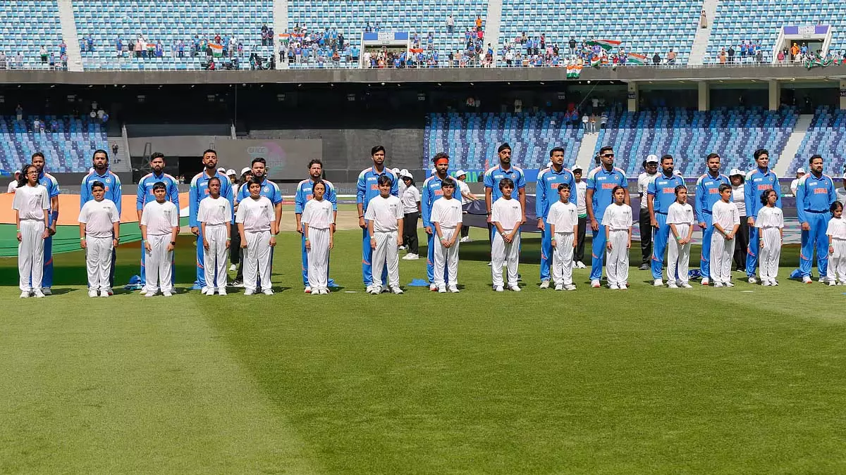 Champions Trophy 2025: मां के निधन के बाद टीम इंडिया के मैनेजर स्वदेश रवाना Champions Trophy 2025: मां के निधन के बाद टीम इंडिया के मैनेजर स्वदेश रवाना