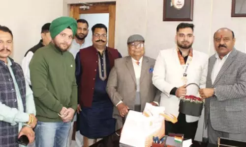 उपमुख्यमंत्री ने जूडो कांस्य पदक विजेता रजत सिंह को सम्मानित किया उपमुख्यमंत्री ने जूडो कांस्य पदक विजेता रजत सिंह को सम्मानित किया
