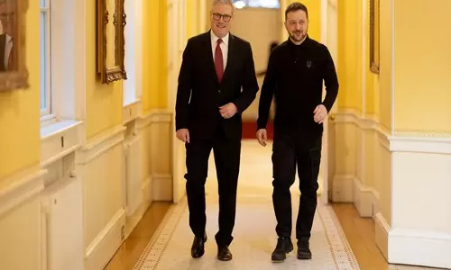 ओवल ऑफिस में ट्रंप के साथ टकराव के एक दिन बाद Zelensky ने ब्रिटेन के प्रधानमंत्री से मुलाकात की