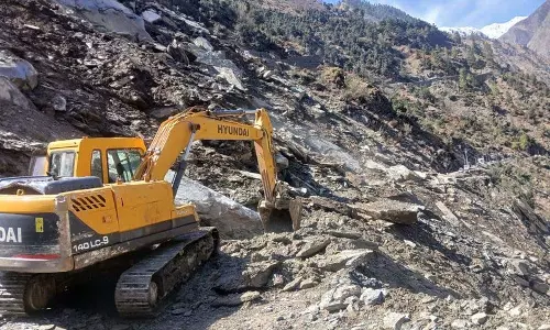 Chamba आसमान साफ ​​होते ही चंबा में पुनर्निर्माण कार्य में तेजी आई