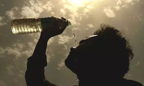 Odisha: ओडिशा में भीषण गर्मी, तापमान 38 डिग्री सेल्सियस के पार Odisha: ओडिशा में भीषण गर्मी, तापमान 38 डिग्री सेल्सियस के पार